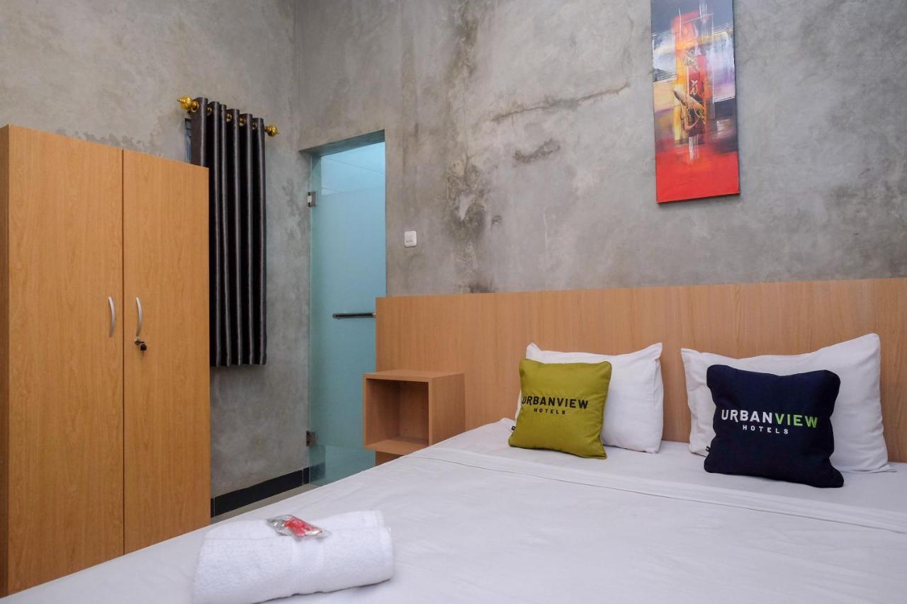 Urbanview Hotel Syariah Artamara Tegal By Reddoorz Eksteriør bilde